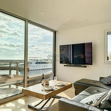 Le Yacht Yourhosthelper Довил Екстериор снимка
